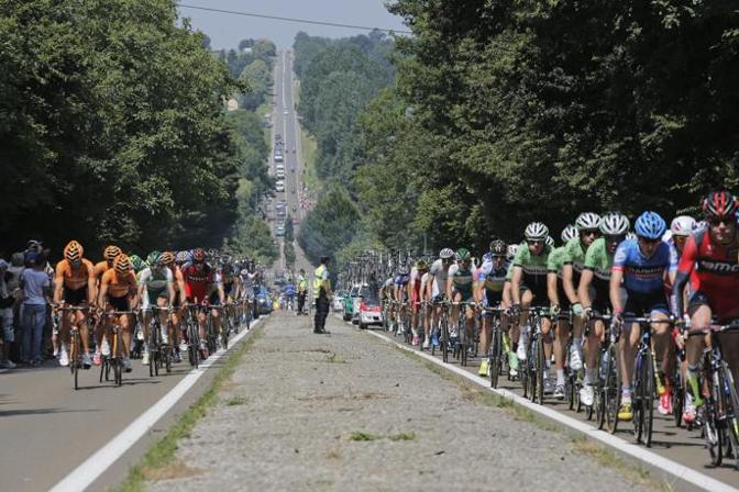 Tour de France,  il giorno della 12esima tappa da Fougres a Tours, 218 km. Ap